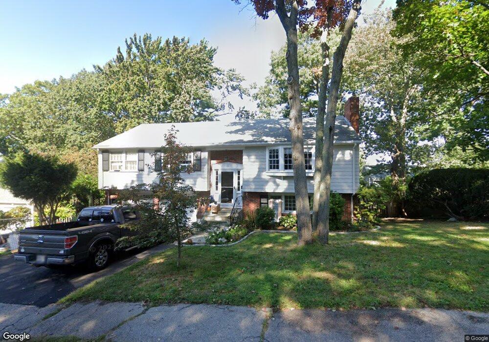 51 Hoover Rd, Needham Heights, MA 02494 - photo 1