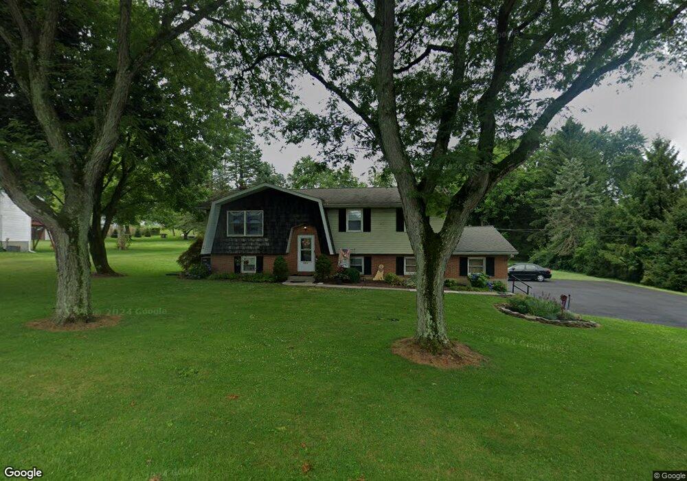 7377 Driftwood Rd, Northampton, PA 18067 - photo 1