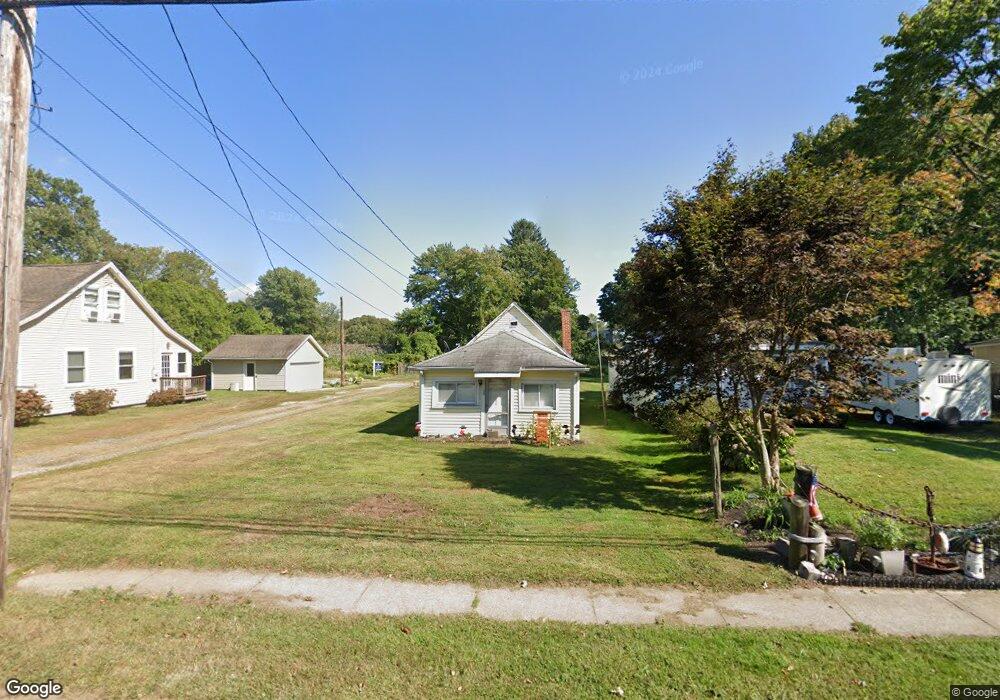 28 Maple Ave, Old Saybrook, CT 06475 - photo 1