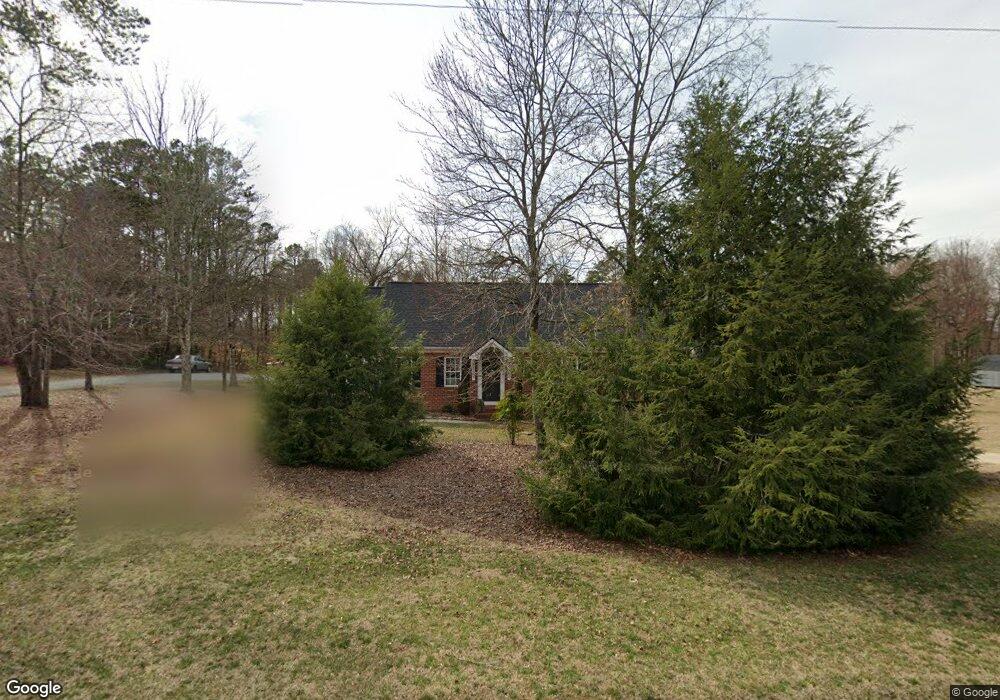 542 Oakdale Rd, Jamestown, NC 27282 - photo 1