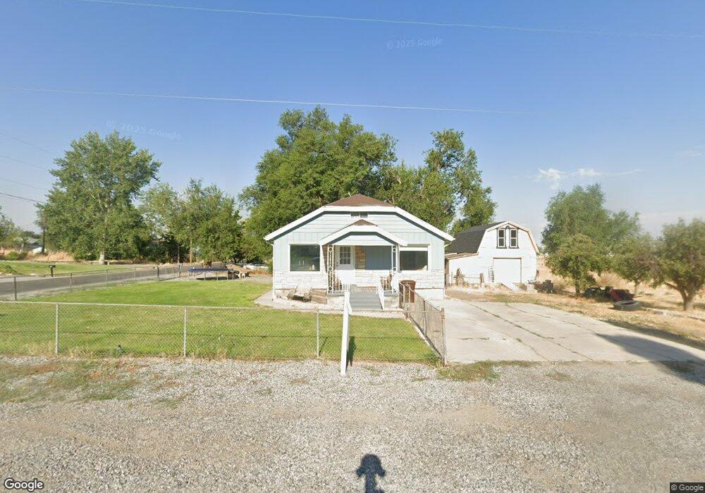 7609 Mountain View Rd, Lake Point, UT 84074 - photo 1