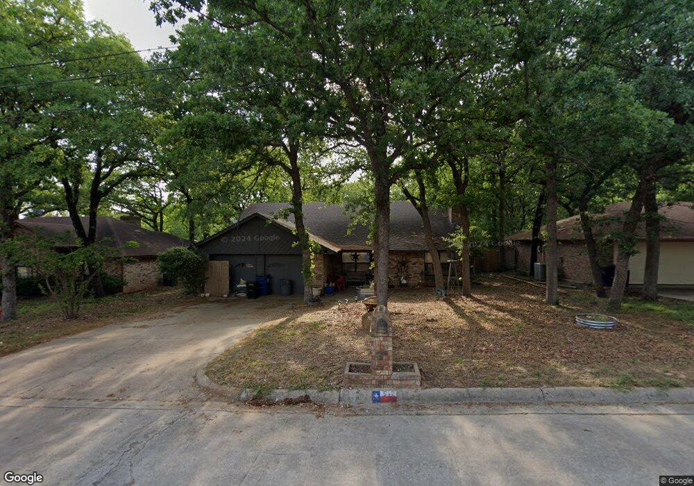 912 Rosebud Dr, Azle, TX 76020 - photo 1