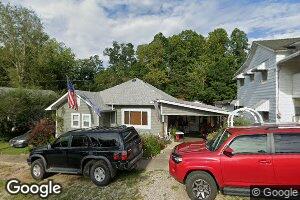 525 Mansion St, Hamlin, WV 25523