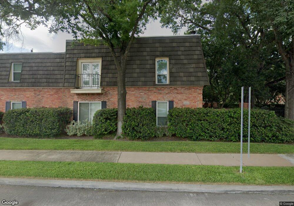 2846 Bellefontaine St, Houston, TX 77025 - photo 1
