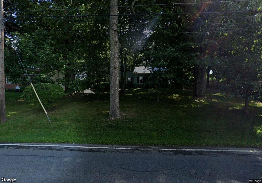 550 St Davids Ln, Schenectady, NY 12309 - photo 1