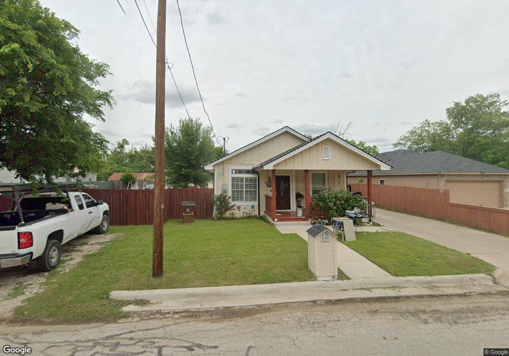 810 N Wilhite St, Cleburne, TX 76031 - photo 1