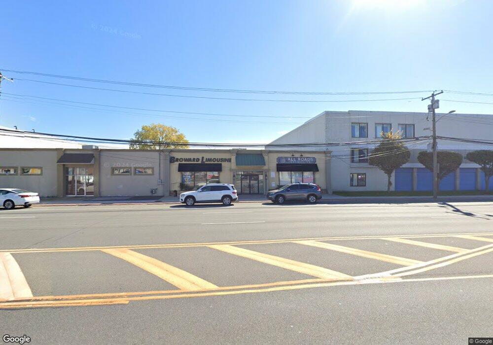 4025 Austin Blvd unit 1, Island Park, NY 11558 - photo 1