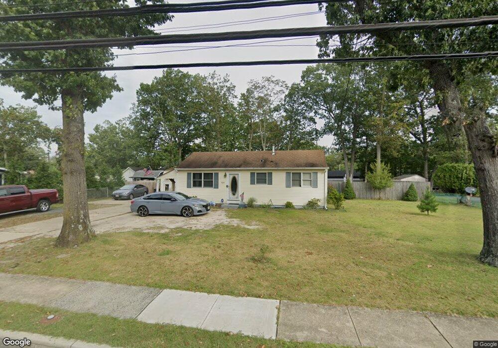 534 Aldrich Rd, Howell, NJ 07731 - photo 1