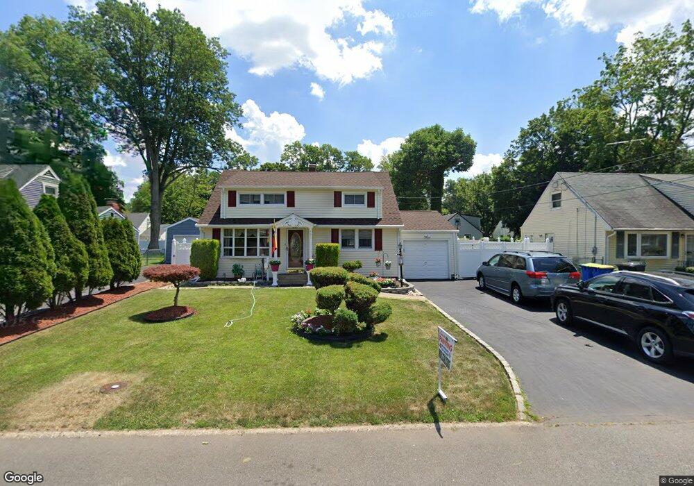 431 Warfield Rd, North Plainfield, NJ 07063 - photo 1