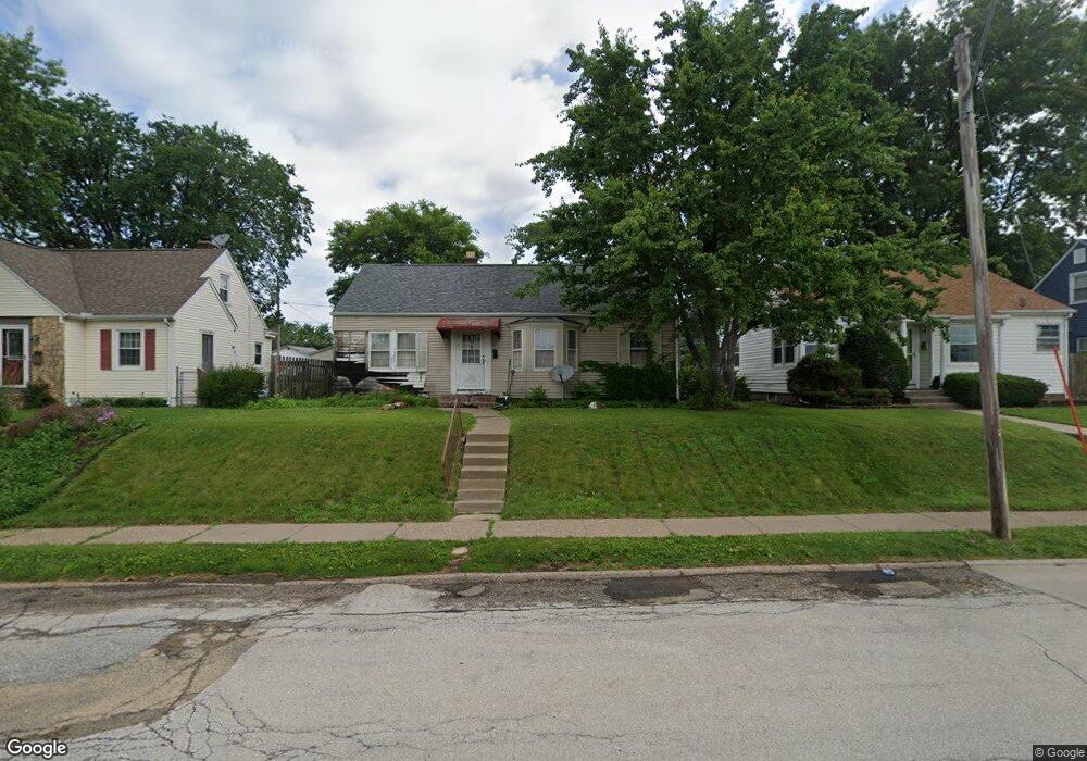 1450 E Pleasant St, Davenport, IA 52803 - photo 1