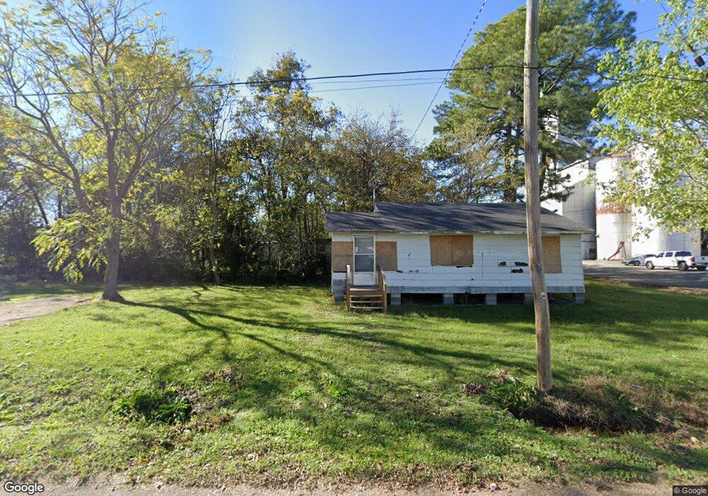 301 W Harrison St, Stuttgart, AR 72160 - photo 1