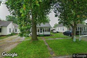 602 S Poplar St, Pana, IL 62557