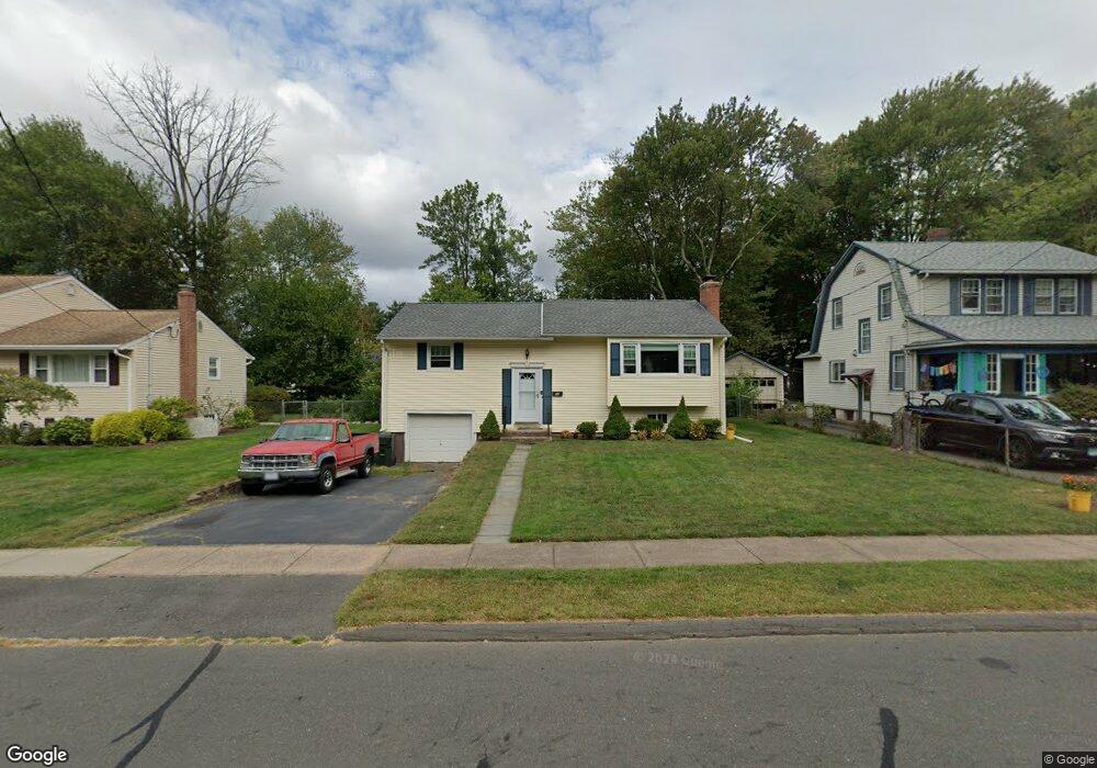 50 W Point Terrace, West Hartford, CT 06107 - photo 1