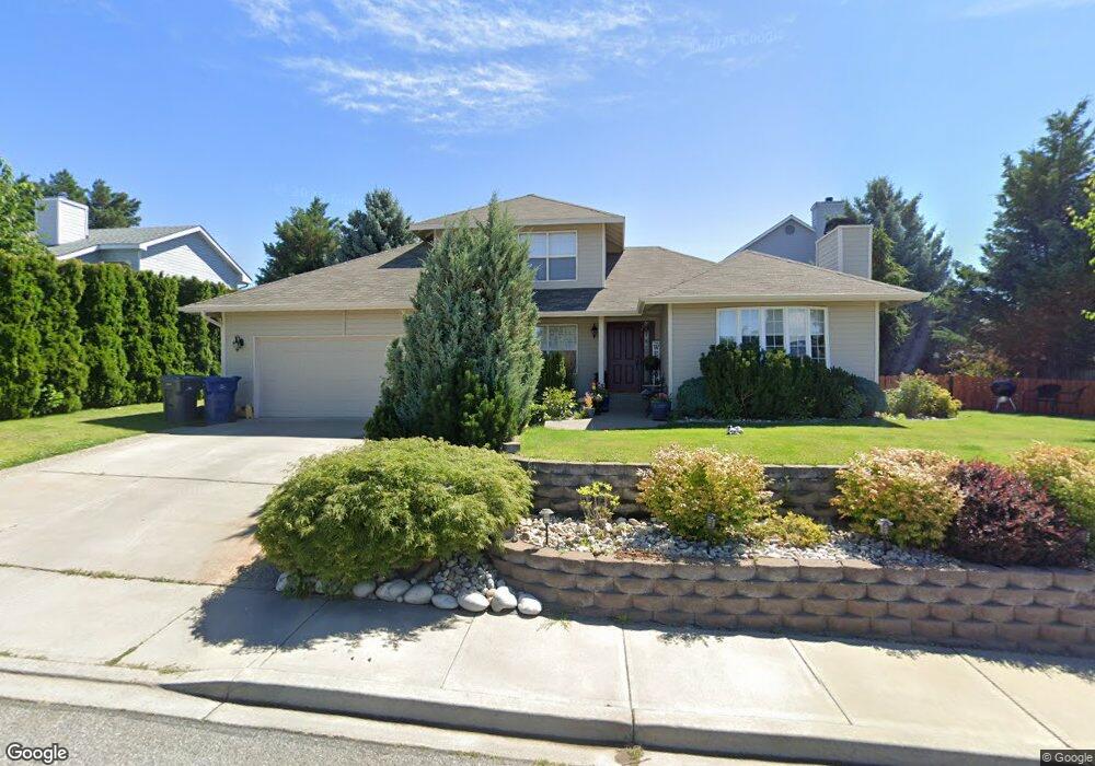 117 Manhattan Square, East Wenatchee, WA 98802 - photo 1