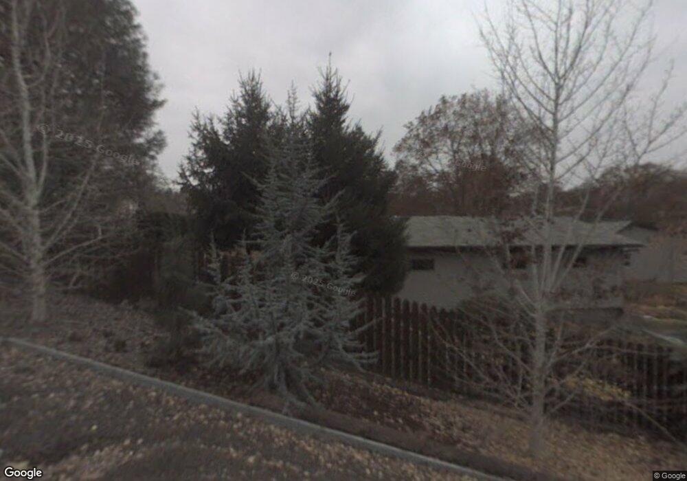 915 W 15th St, the Dalles, OR 97058 - photo 1