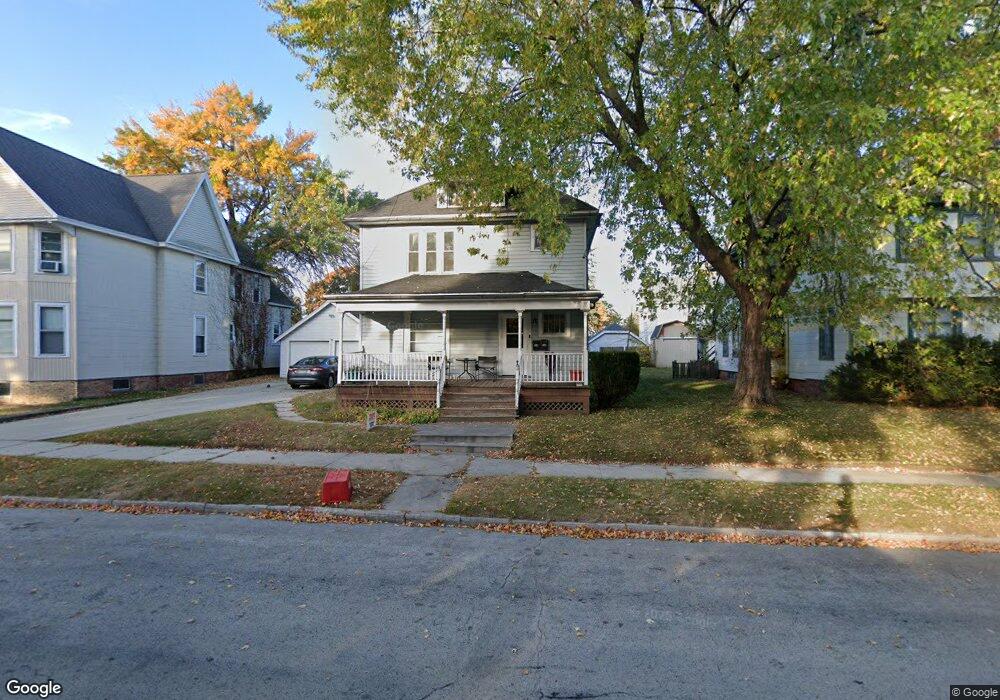 628 N 10th St, Manitowoc, WI 54220 - photo 1