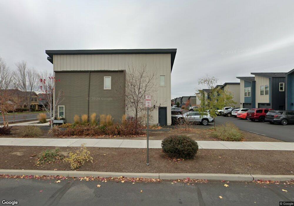 2667 NW Cedar Ave, Redmond, OR 97756 - photo 1