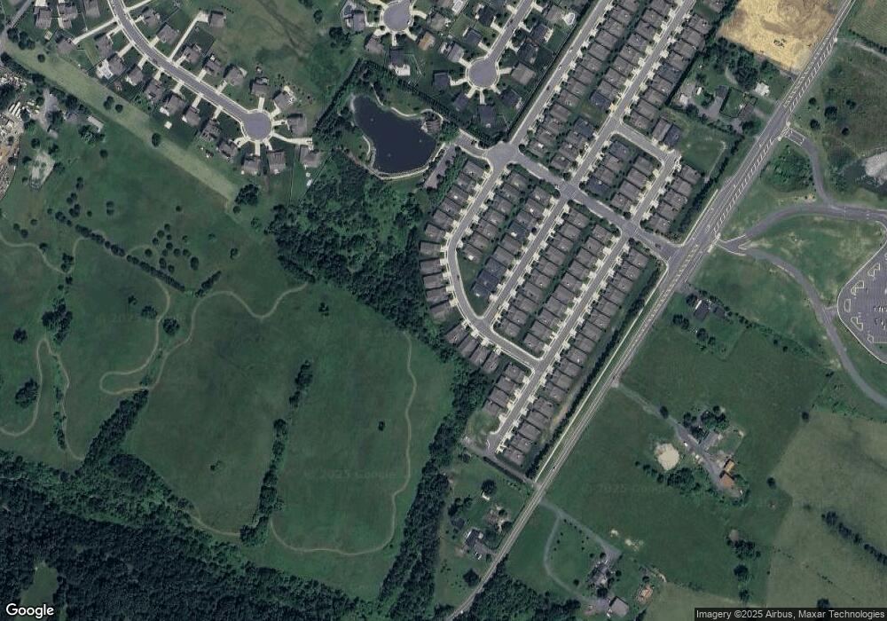 122 Bleeding Heart Dr, White Post, VA 22663 - photo 1