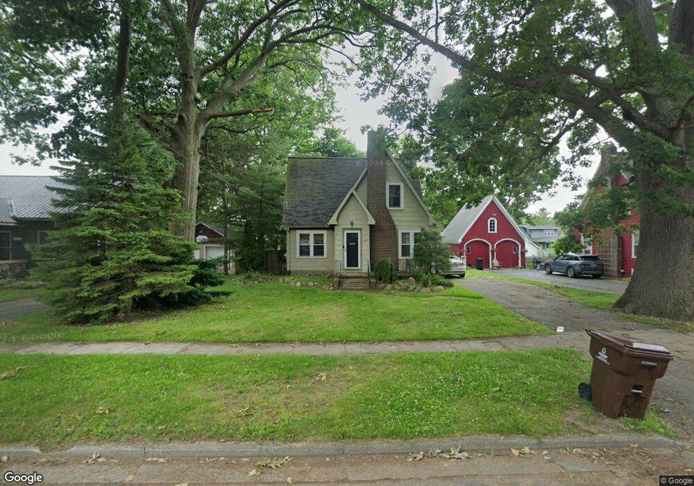 1229 N Ball St, Owosso, MI 48867 - photo 1
