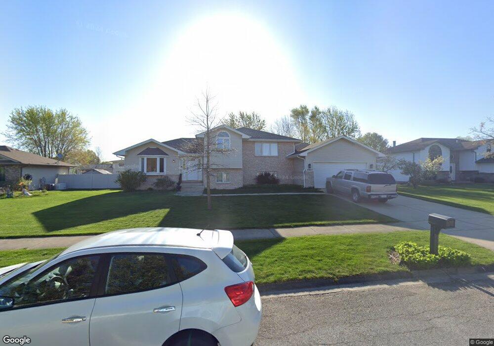 8967 Pineview Ln, Crown Point, IN 46307 - photo 1