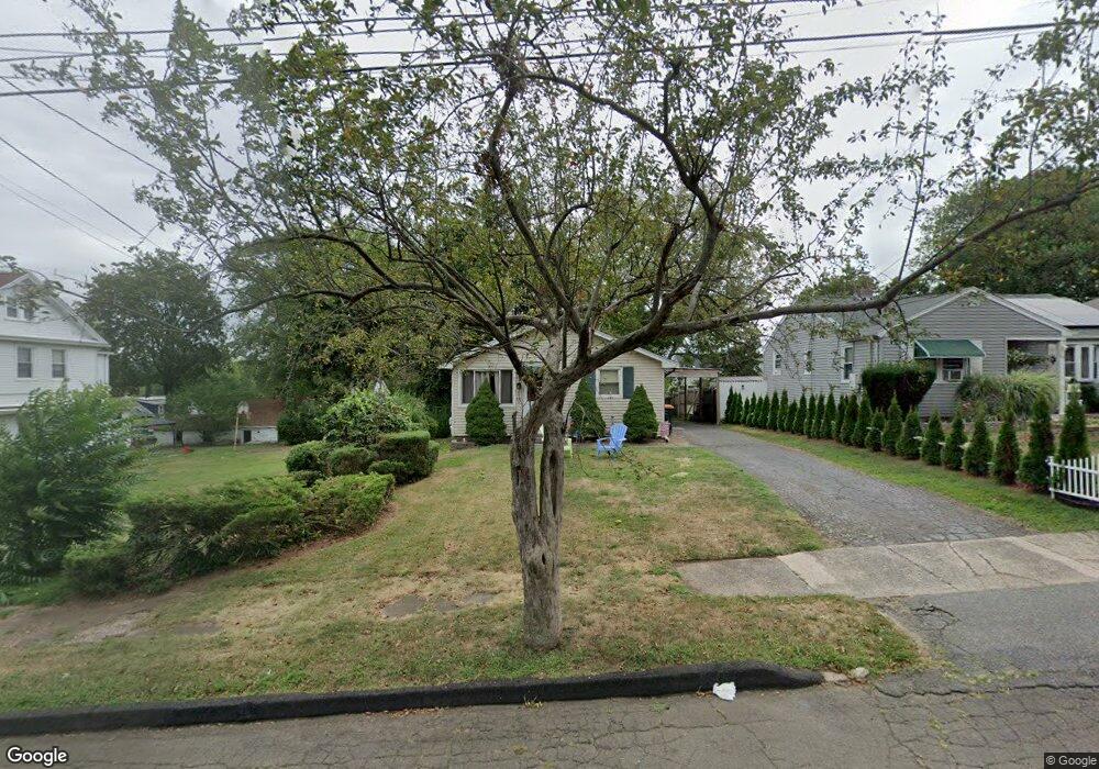 58 Laurel Heights, Meriden, CT 06451 - photo 1