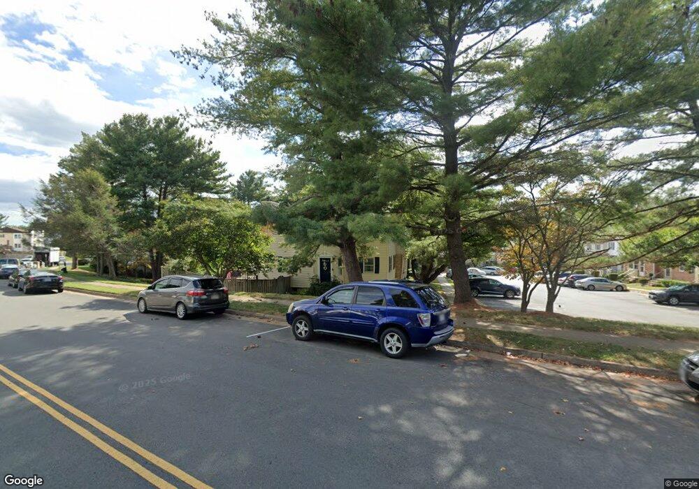 3094 Winter Pine Ct, Fairfax, VA 22031 - photo 1