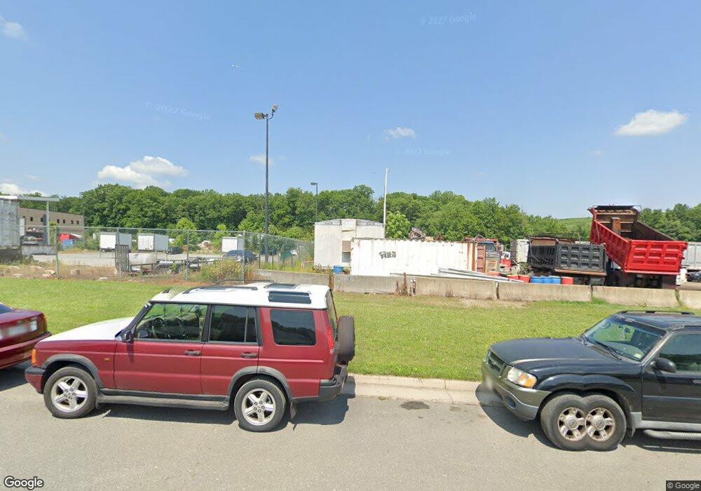 6928 Colchester Park Dr, Manassas, VA 20112 - photo 1