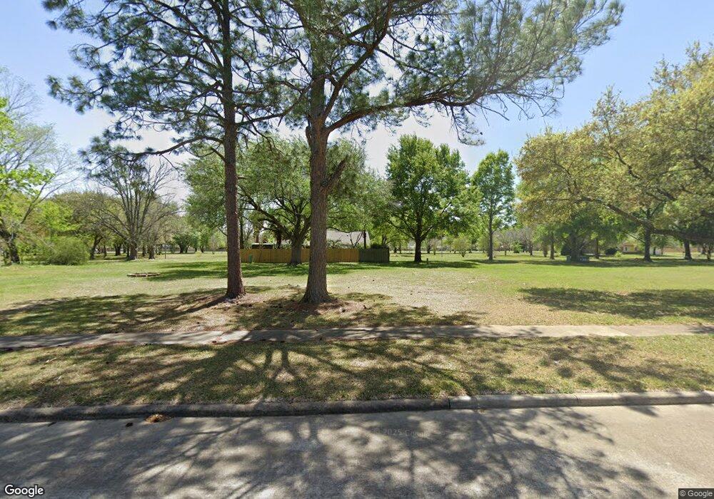 8103 Wood Canyon Dr, Houston, TX 77040 - photo 1