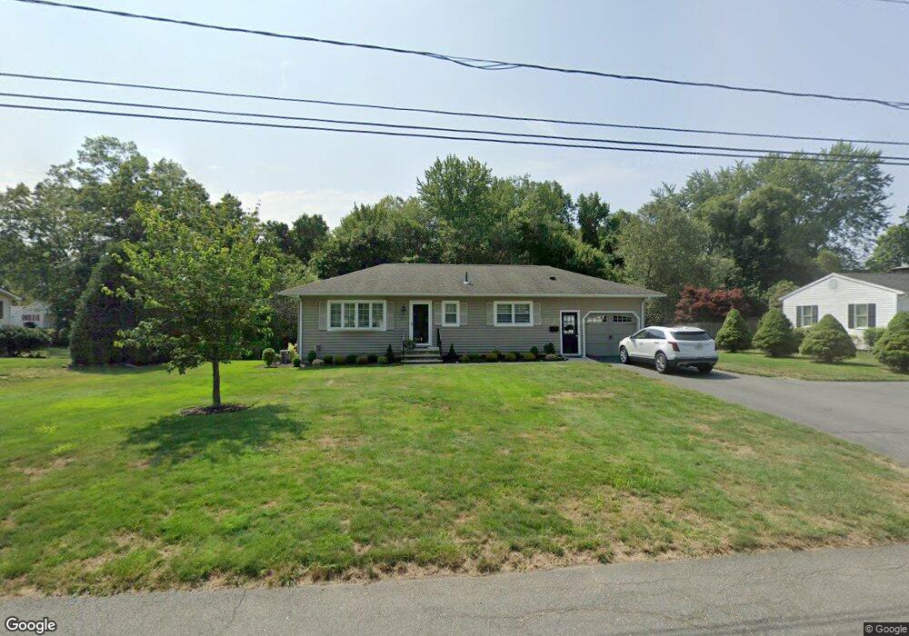 218 Clover Rd, Ludlow, MA 01056 - photo 1