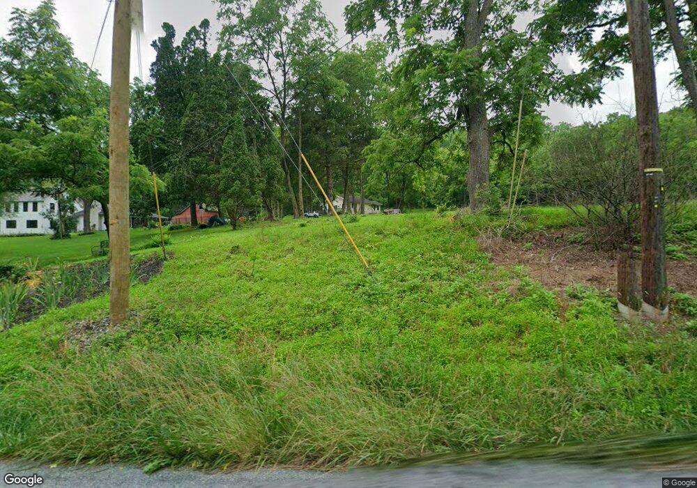 287 Monocacy Dr, Bath, PA 18014 - photo 1