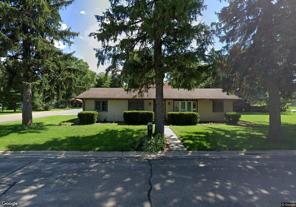 610 W Hammer Rd, Albert Lea, MN 56007 - photo 1