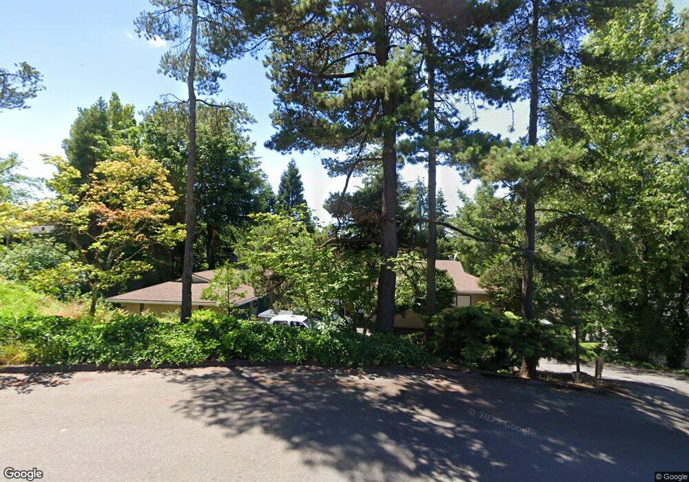 17859 Hillside Way, Lake Oswego, OR 97034 - photo 1