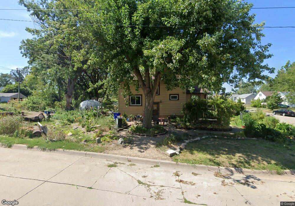 1203 19th Ave SW, Cedar Rapids, IA 52404 - photo 1