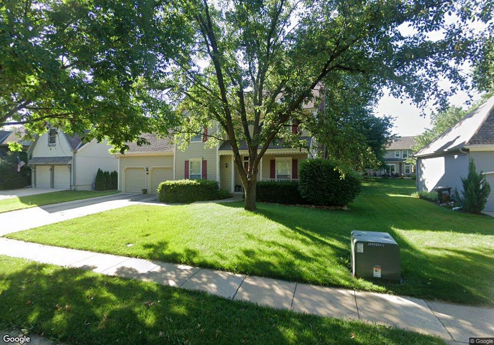 5121 W 157th St, Overland Park, KS 66224 - photo 1