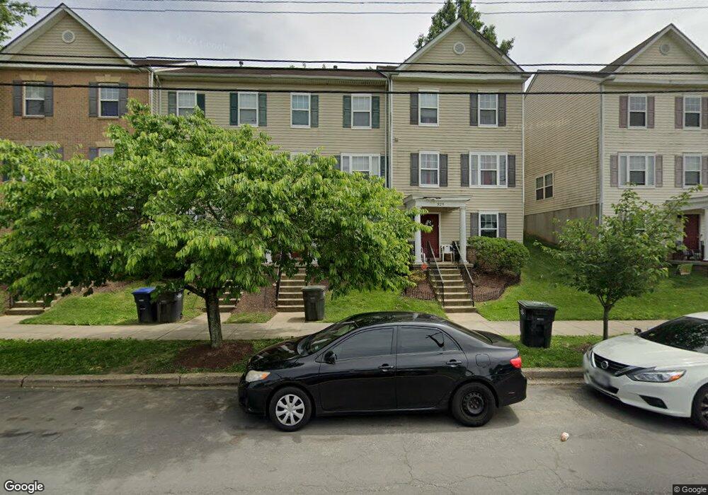 927 Valley Ave SE, Washington, DC 20032 - photo 1