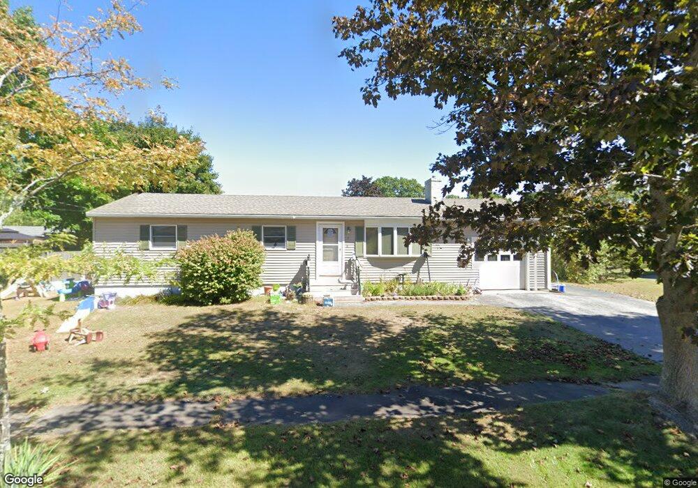 5 Suzanne Dr, Portsmouth, NH 03801 - photo 1