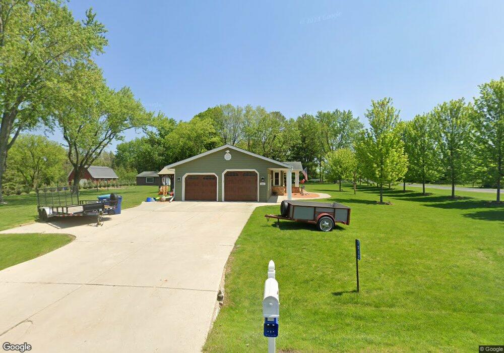 7512 Northpoint Ct, Kewaskum, WI 53040 - photo 1