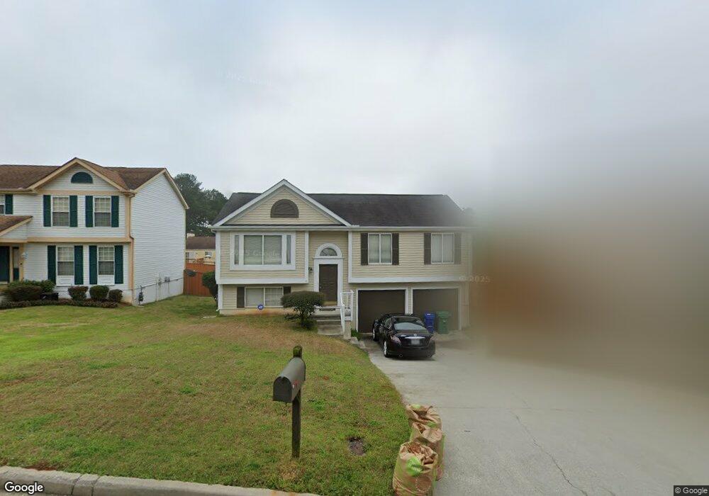 2071 Victoria Place unit 2, Lithonia, GA 30058 - photo 1