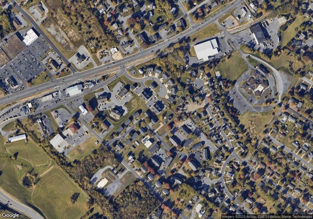 151 Howard Ln unit 101, Harrisonburg, VA 22801 - photo 1