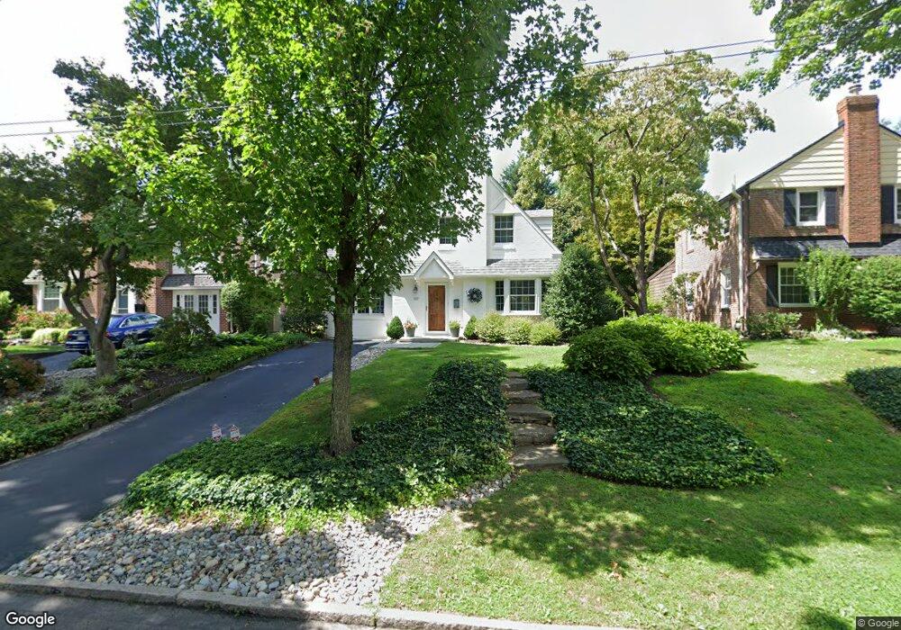 537 Rock Glen Dr, Wynnewood, PA 19096 - photo 1