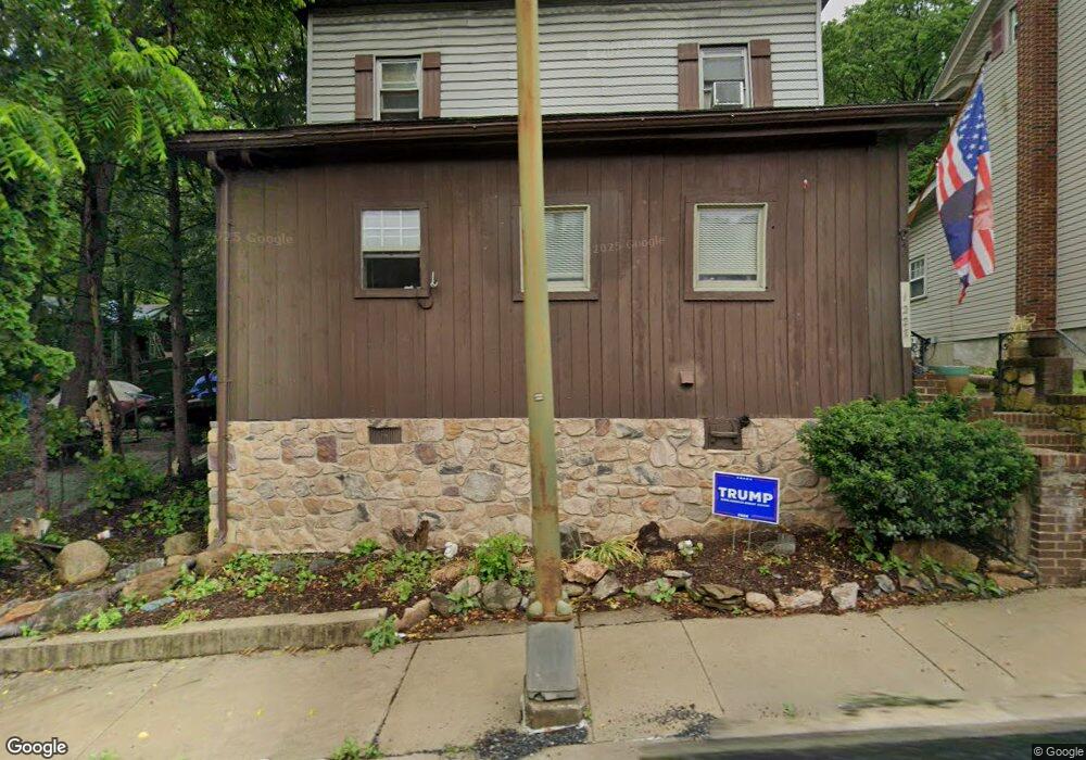 1227 Main St, Slatington, PA 18080 - photo 1