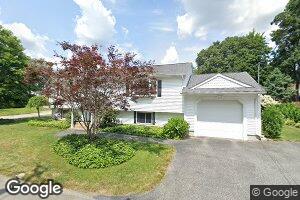27 Elm St, Johnston, RI 02919