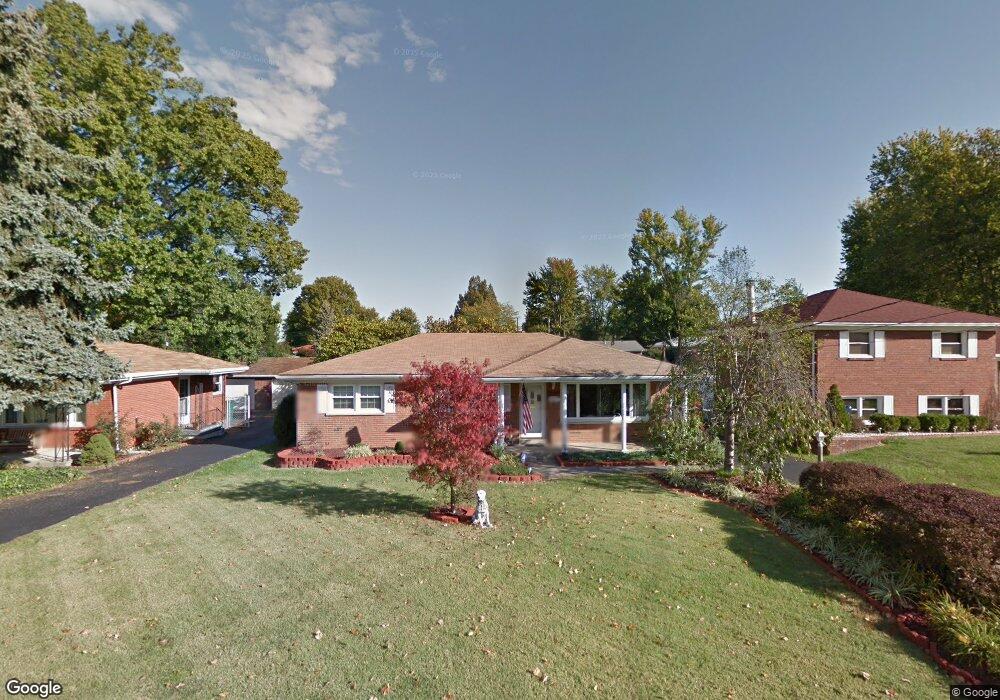 6211 Apex Dr, Louisville, KY 40219 - photo 1