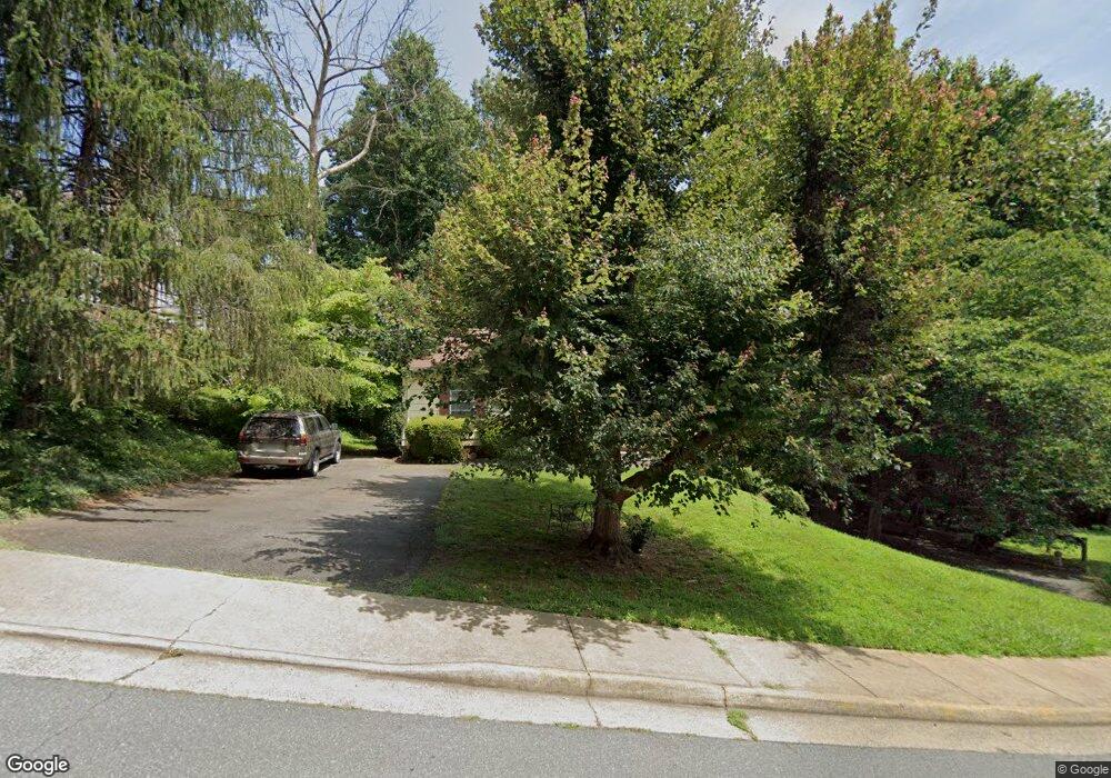 1104 Cottonwood Rd, Charlottesville, VA 22901 - photo 1