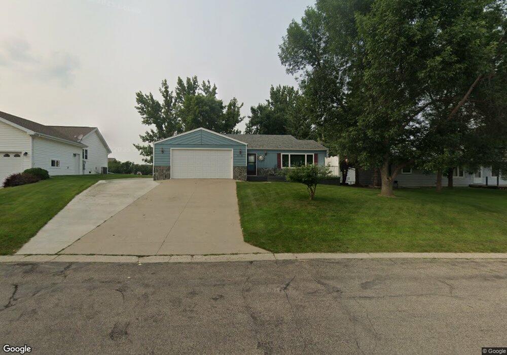 1110 9th St SW, Jamestown, ND 58401 - photo 1