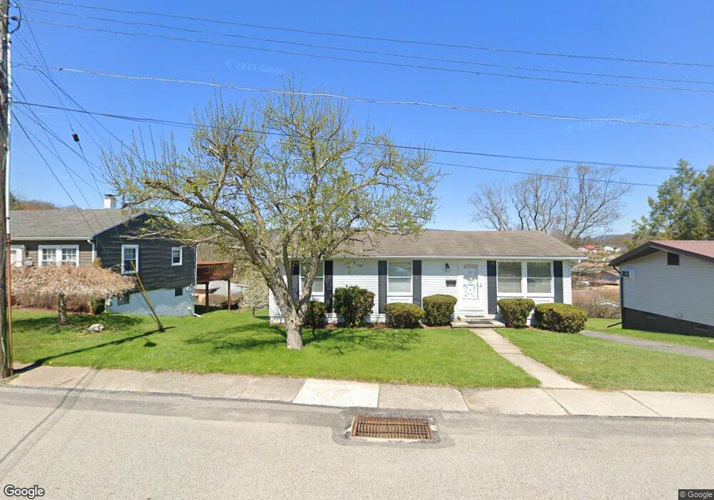 1966 Mount View Dr, Johnstown, PA 15905 - photo 1