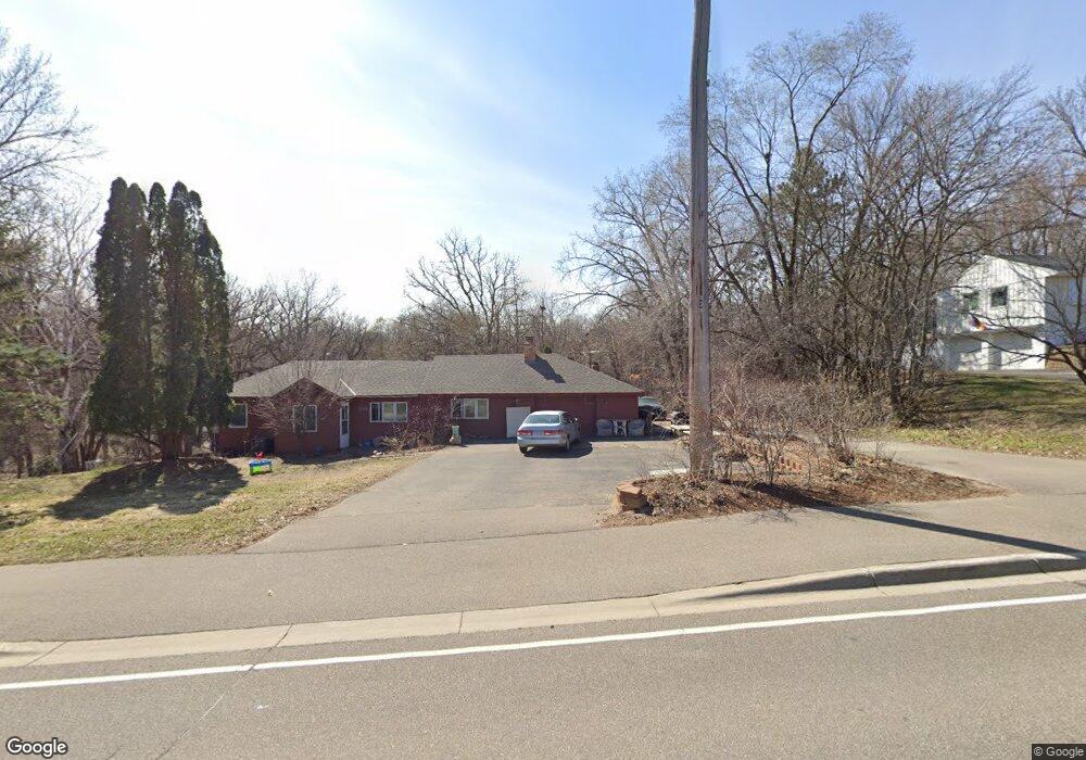 5110 Woodhill Rd, Minnetonka, MN 55345 - photo 1