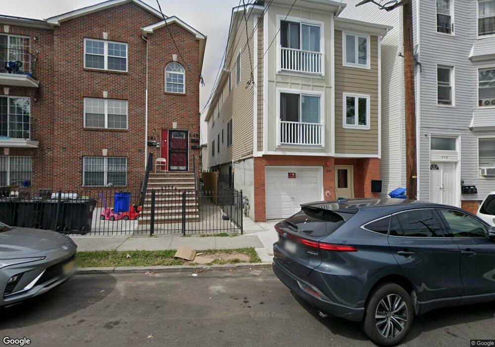 241 S 11th St unit 1, Newark, NJ 07107 - photo 1