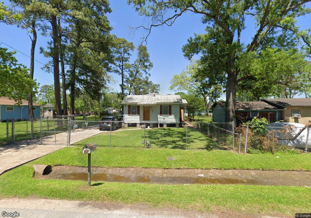 5721 Gaston St, Houston, TX 77016 - photo 1