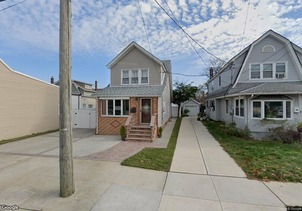 11937 177th St, Jamaica, NY 11434 - photo 1